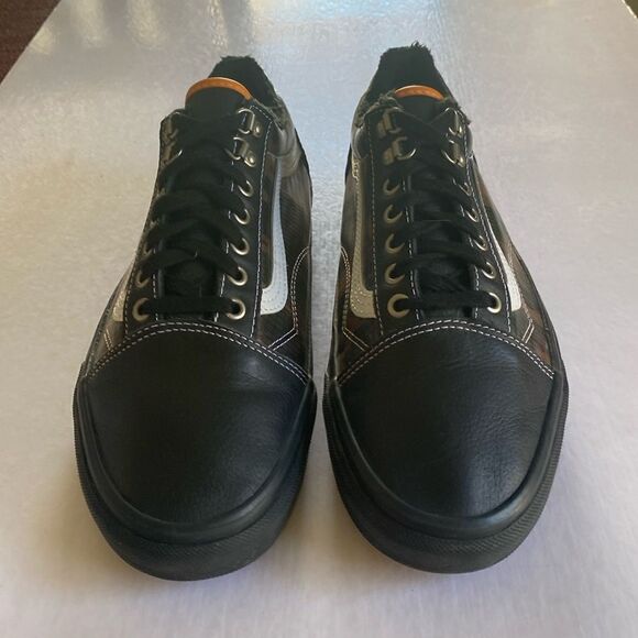 Vans Black and White Sneakers - Picture 1 of 9